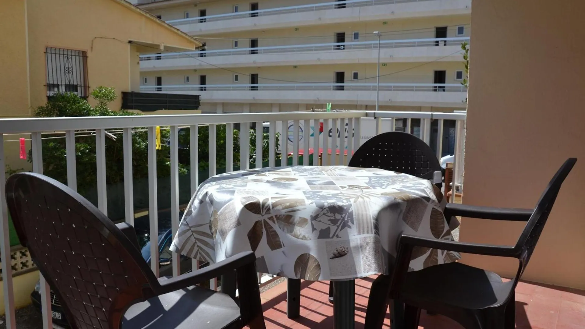 公寓 Apartamento Economico Cerca De La Playa, Con Terraza Y Parking En L'Estartit - Es-323-48